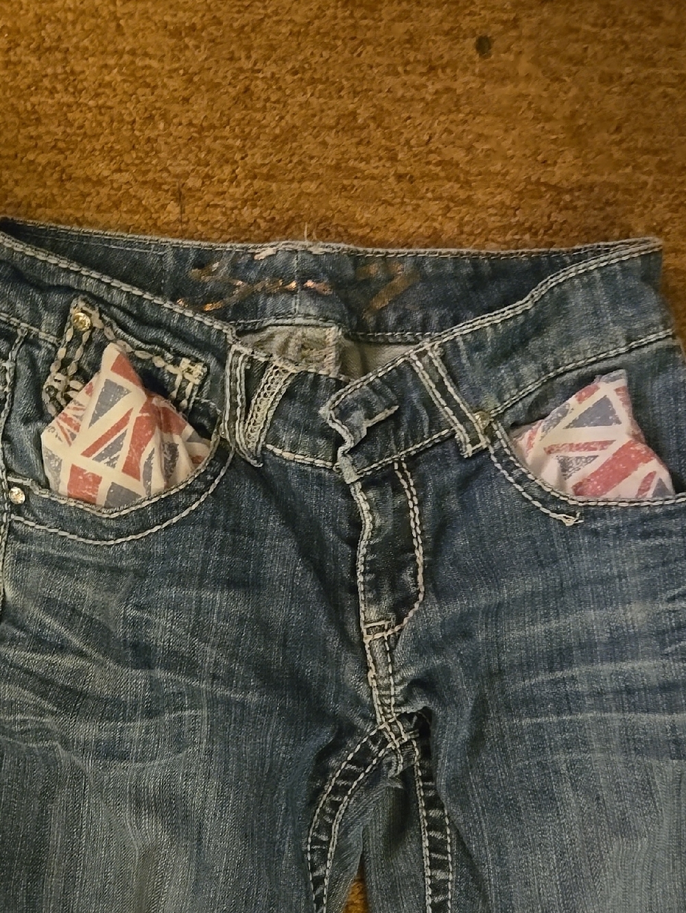 7seven Women’s Blue Distressed Denim Jeans with Union Jack Pocket Accent Size 27